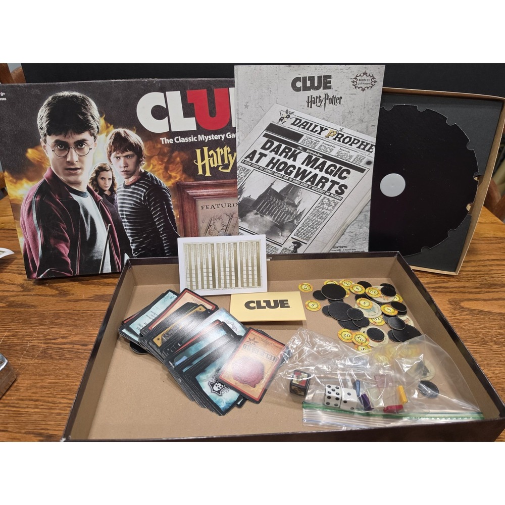 Clue Harry Potter Edition Board Game Hasbro Hogwarts Mystery 3-5 Players